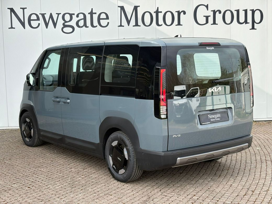 2026 Kia PV5 - image 7