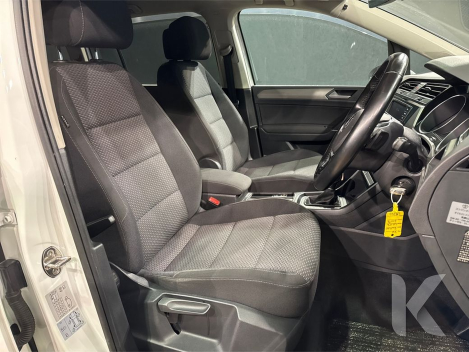 2017 Volkswagen Touran - image 13