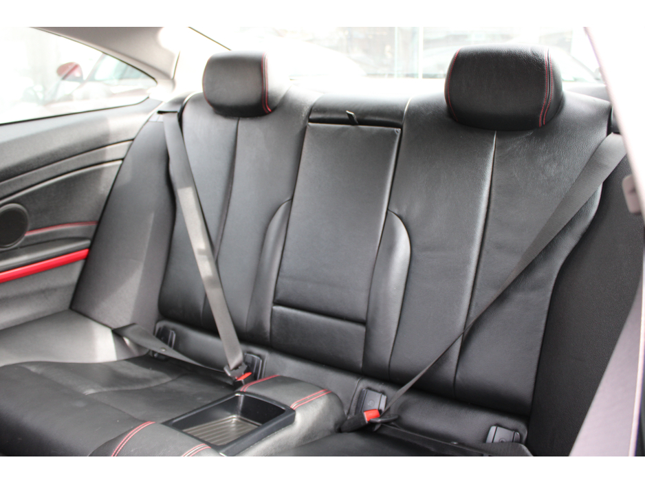 2016 BMW 4 Series - image 9