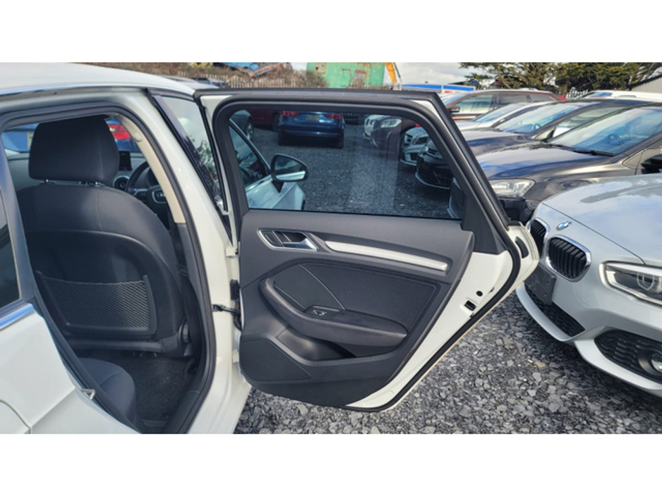 2015 Audi A3 - image 13