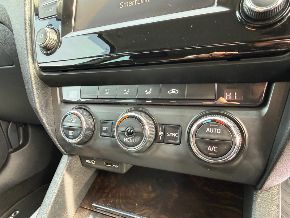 2016 Skoda Octavia - image 19