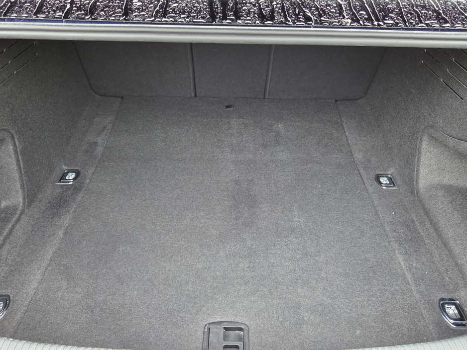 2022 Audi A4 - image 12