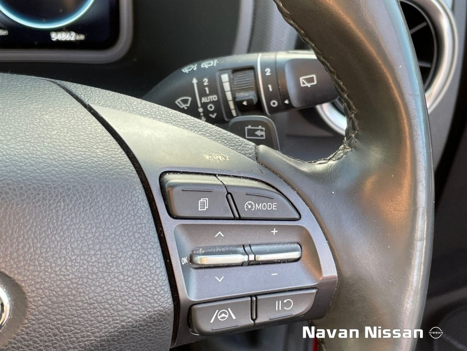 2022 Hyundai Kona EV Premium 64 kWh €21,850