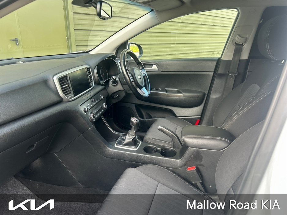 2022 Kia Sportage - image 7