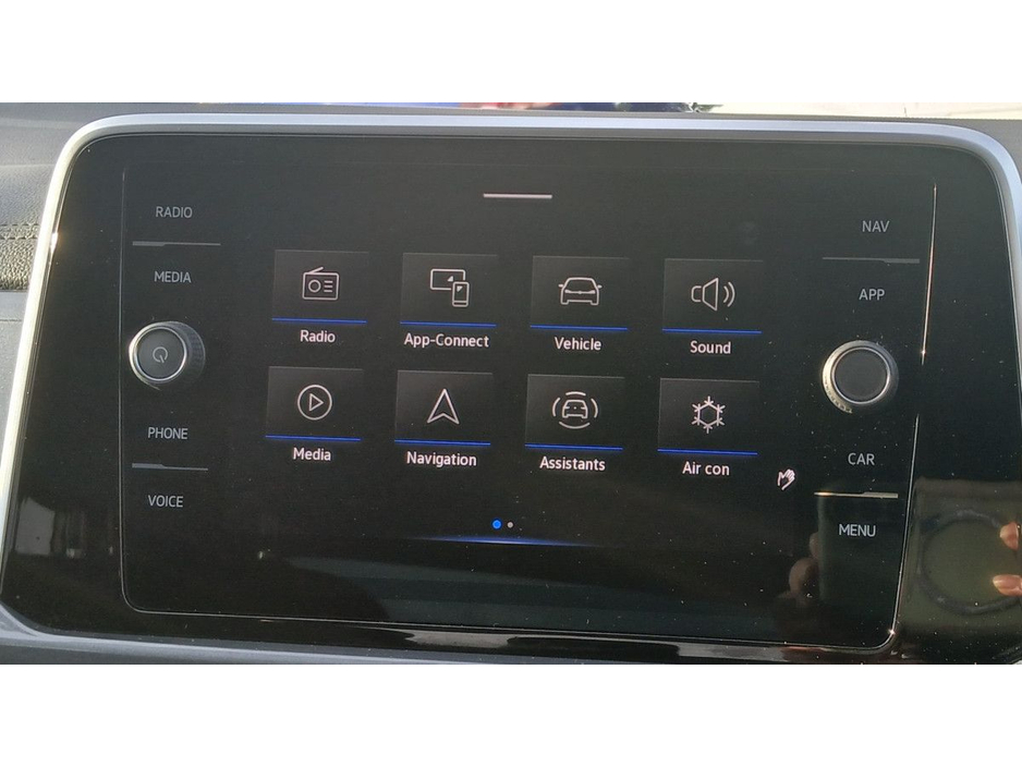 2023 Volkswagen T-Roc - image 18