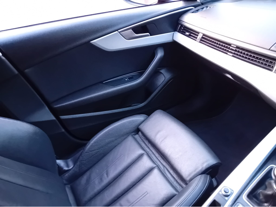 2017 Audi A4 - image 17