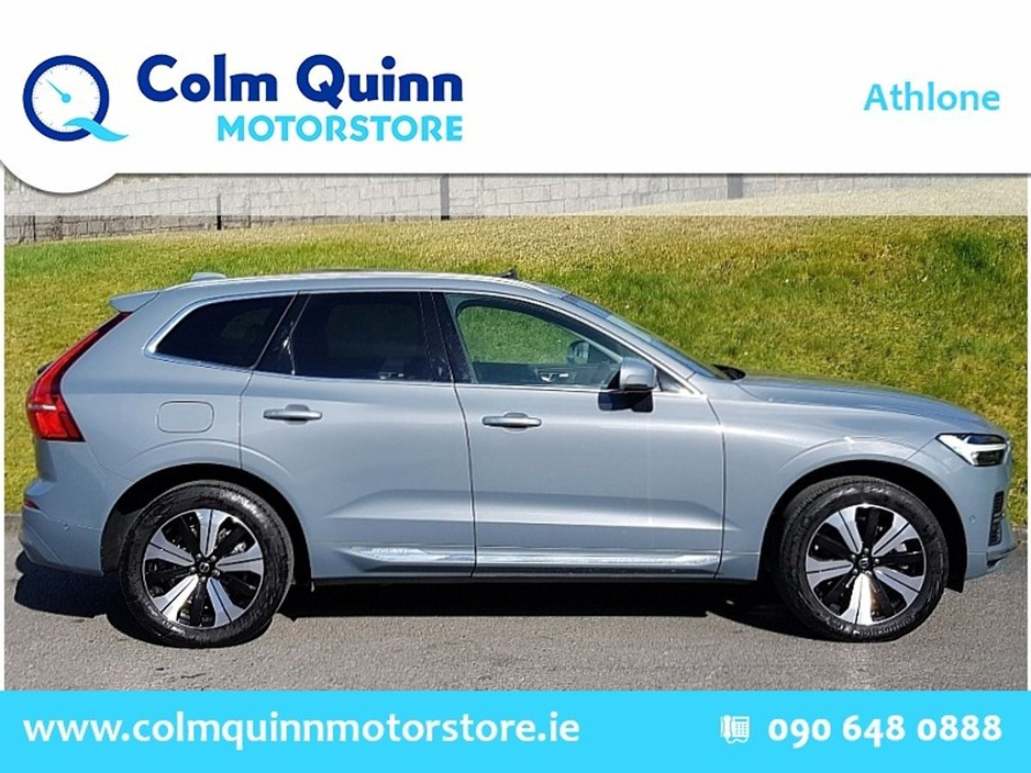 2023 Volvo XC60 - image 2