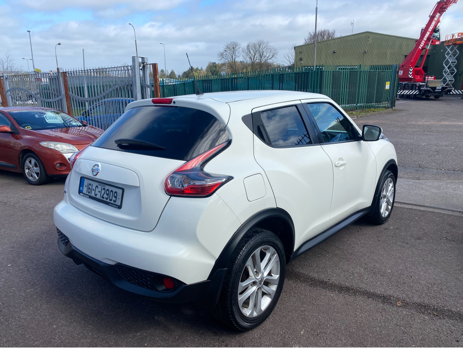 2016 Nissan Juke - image 4