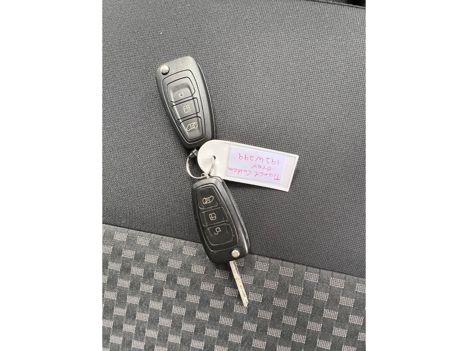 2019 Ford Transit Custom - image 16