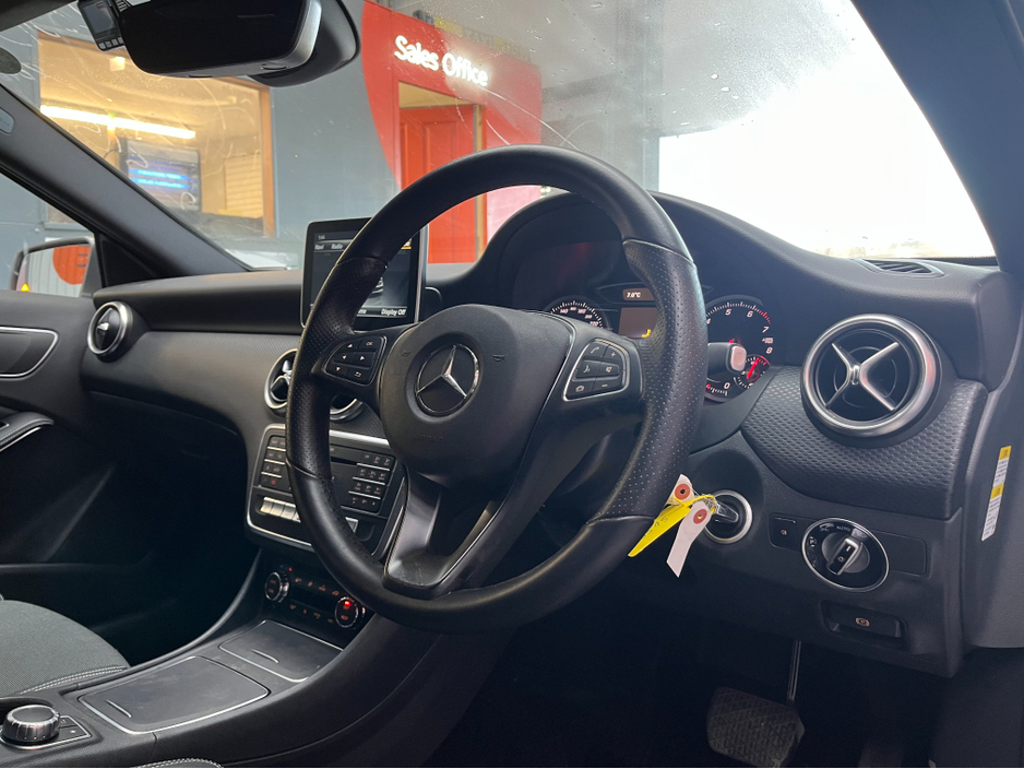 2016 Mercedes-Benz A Class - image 8