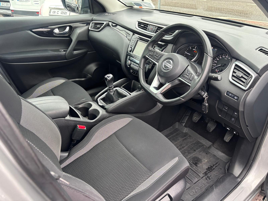 2021 Nissan Qashqai - image 9