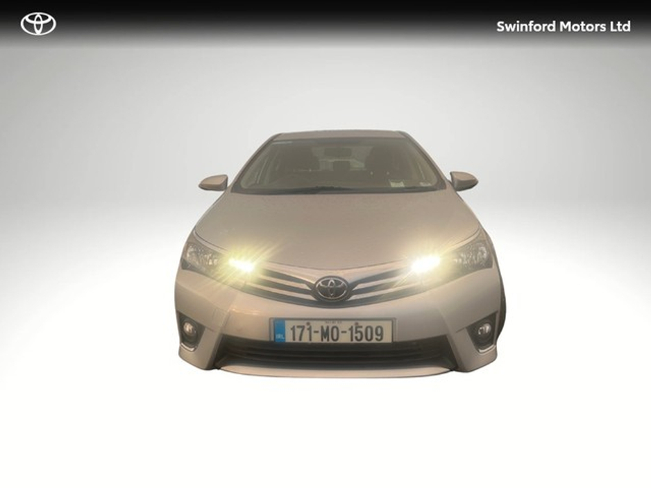 2017 Toyota Corolla - image 5