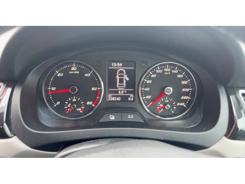 2014 SEAT Toledo 1.6 TDI 105HP SE 4DR €5,500