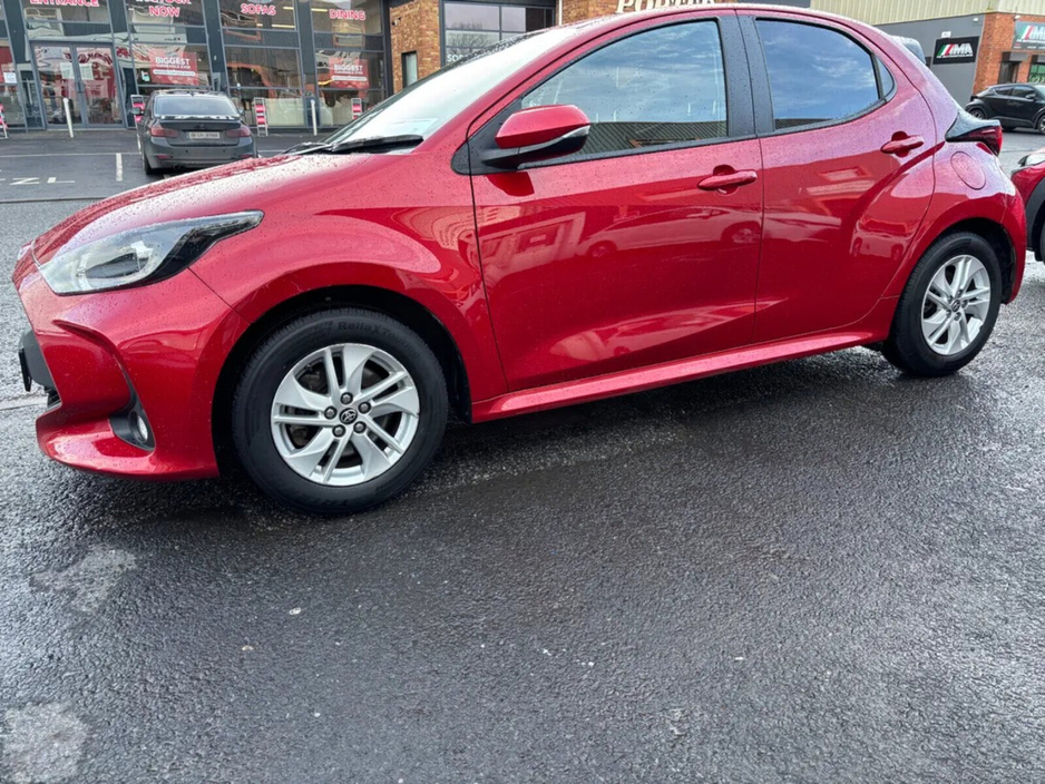 2023 Toyota Yaris 1.5 Hybrid 5Dr Luna €18,500