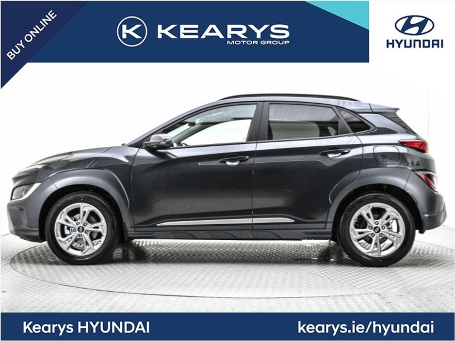 2022 Hyundai Kona - image 3