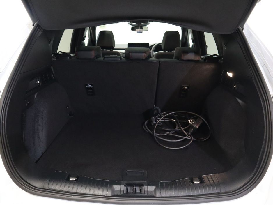 2025 Ford Kuga - image 31