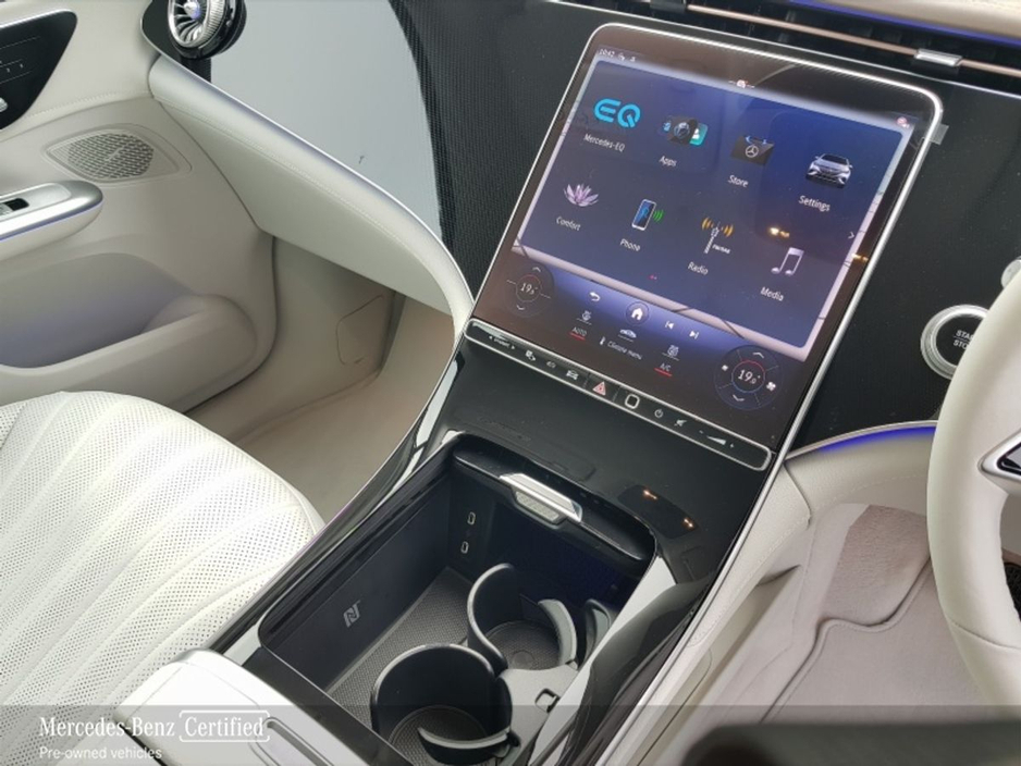 2025 Mercedes-Benz EQE - image 13