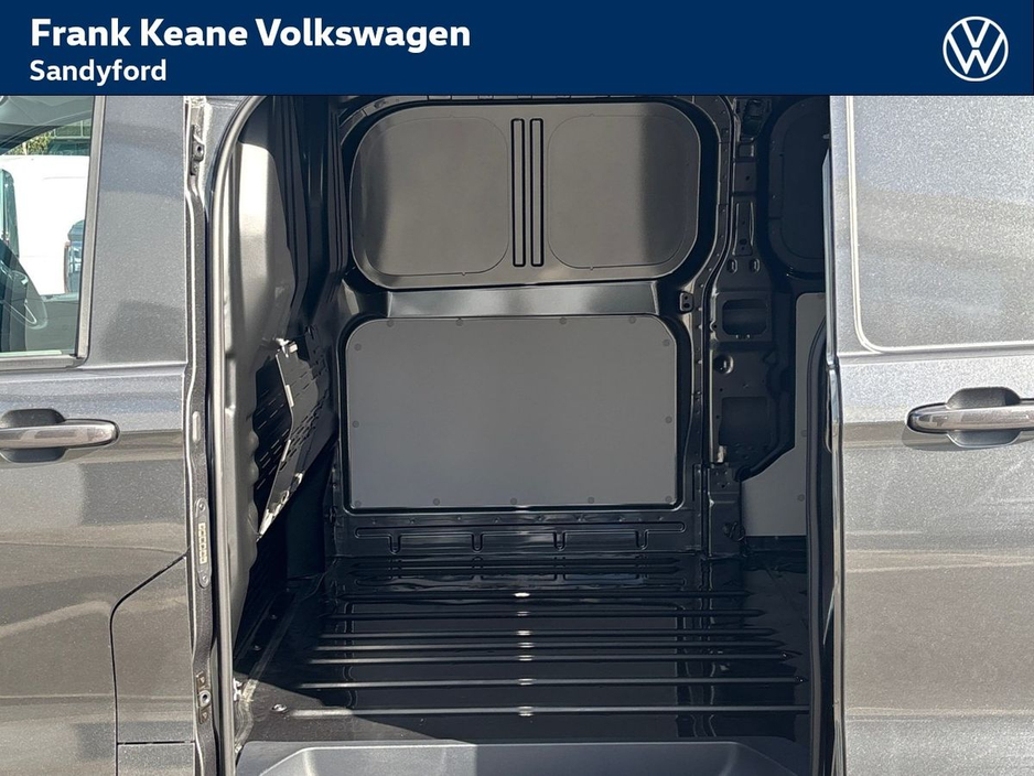 2026 Volkswagen Transporter - image 6