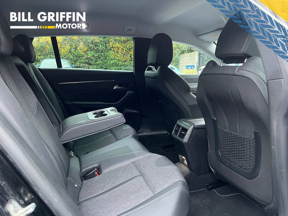 2022 Peugeot 508 - image 8