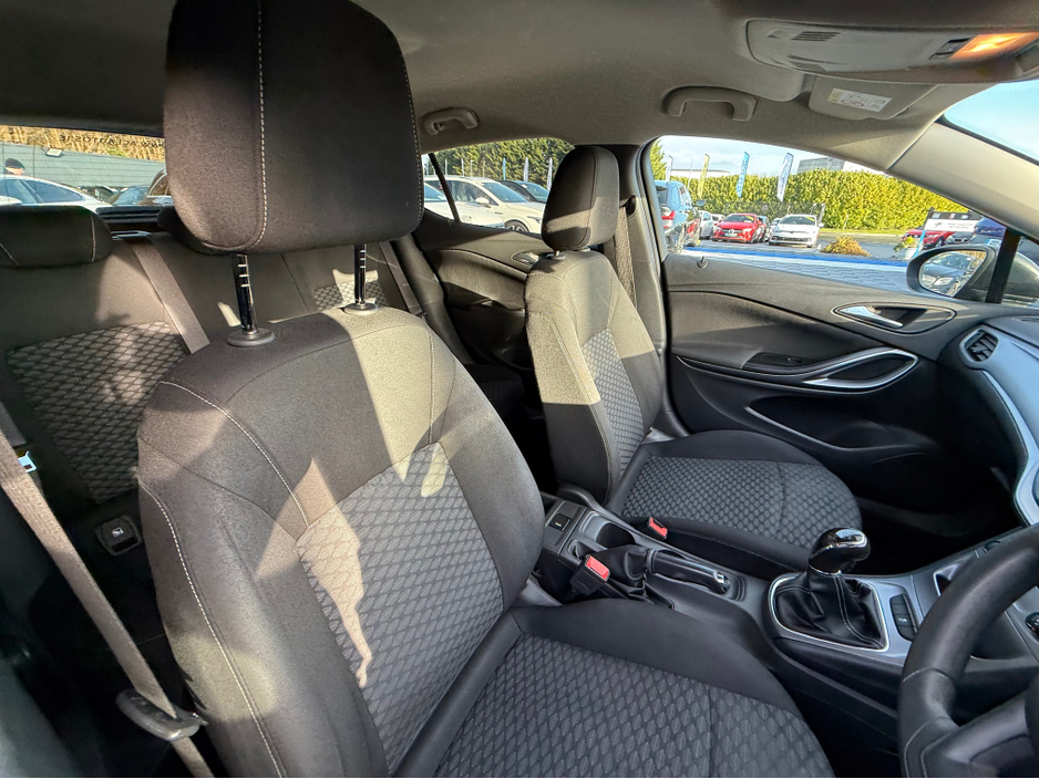 2017 Opel Astra SPORT - 1.4L PETROL - MANUAL - 12M WARRANTY - CAR: €9,950
