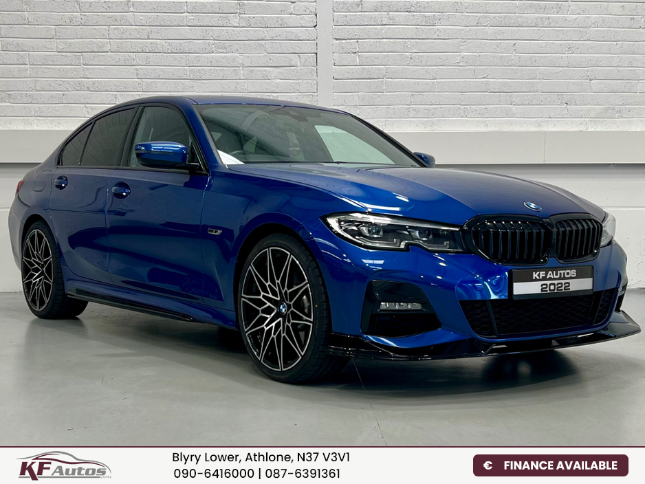 2022 BMW 3 Series - image 3