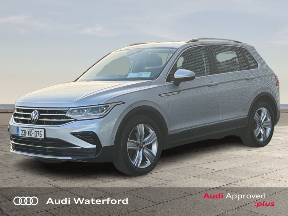 2023 Volkswagen Tiguan - image 3