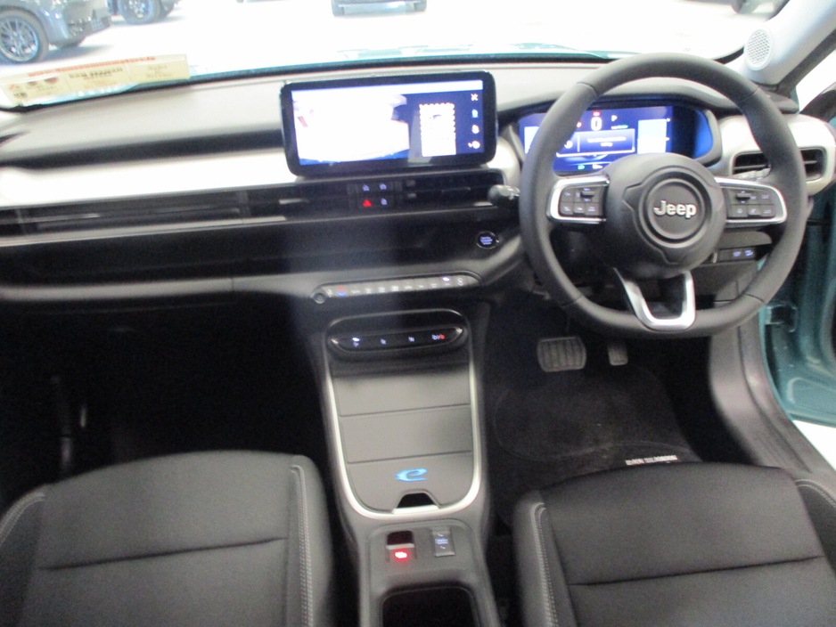 2025 Jeep Avenger AVENGER BEV 54KWH ALTITUDE 156HP €33,245