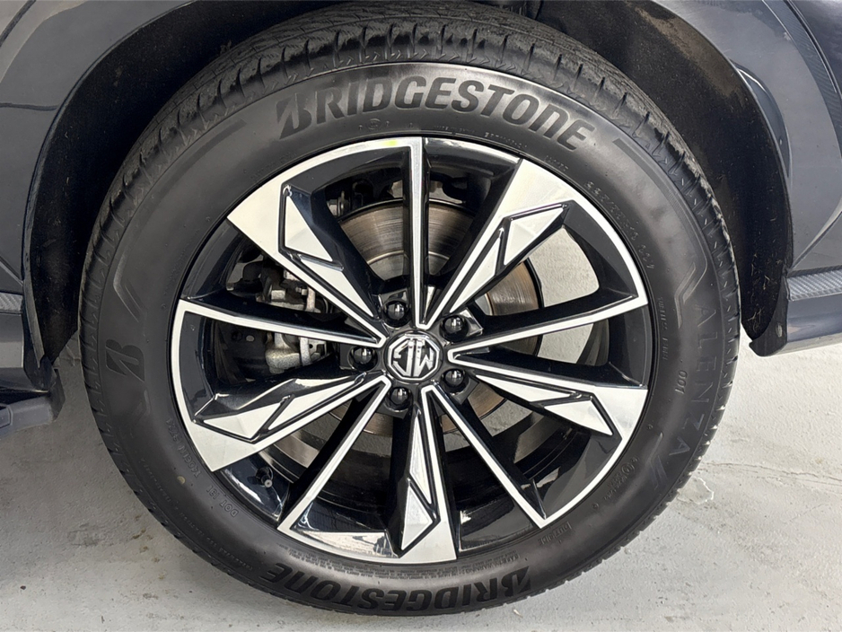 2025 MG HS - image 11