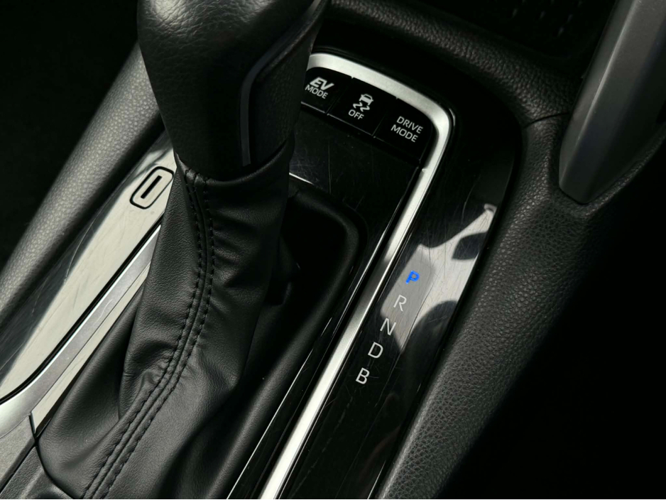 2023 Toyota Corolla - image 20