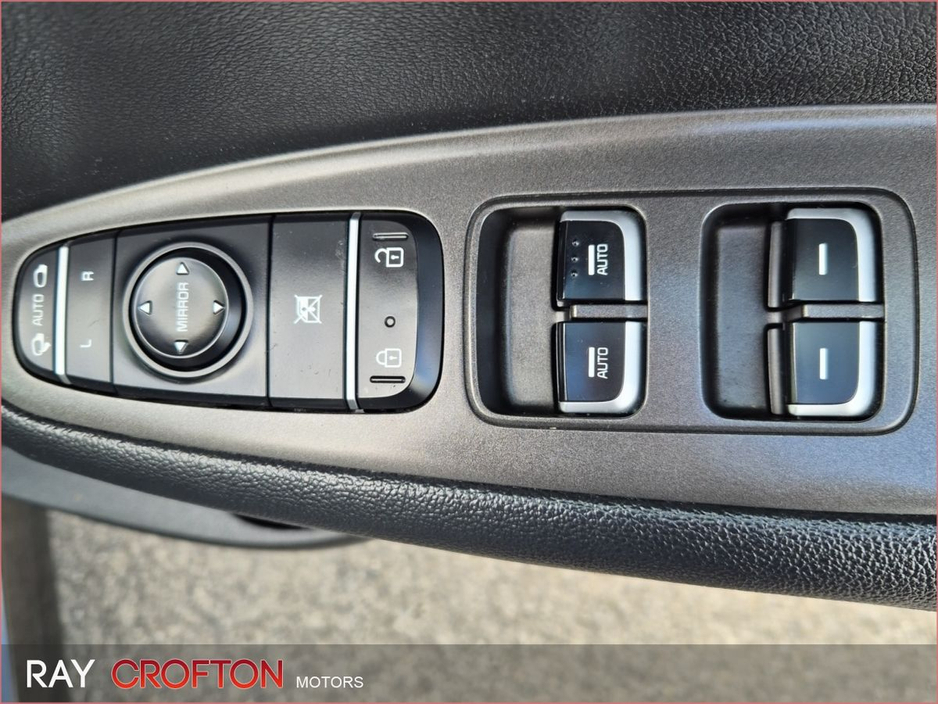 2016 Kia Optima - image 19