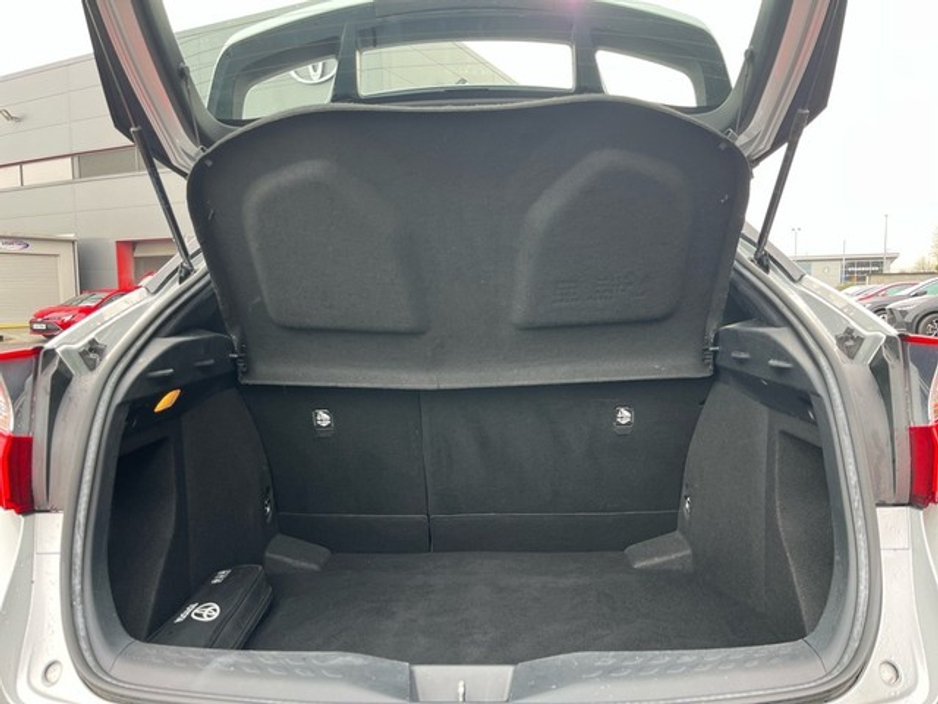 2017 Toyota C-HR C-HR 1.2T LUNA €17,950