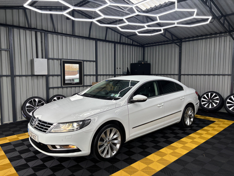 2015 Volkswagen CC - image 2