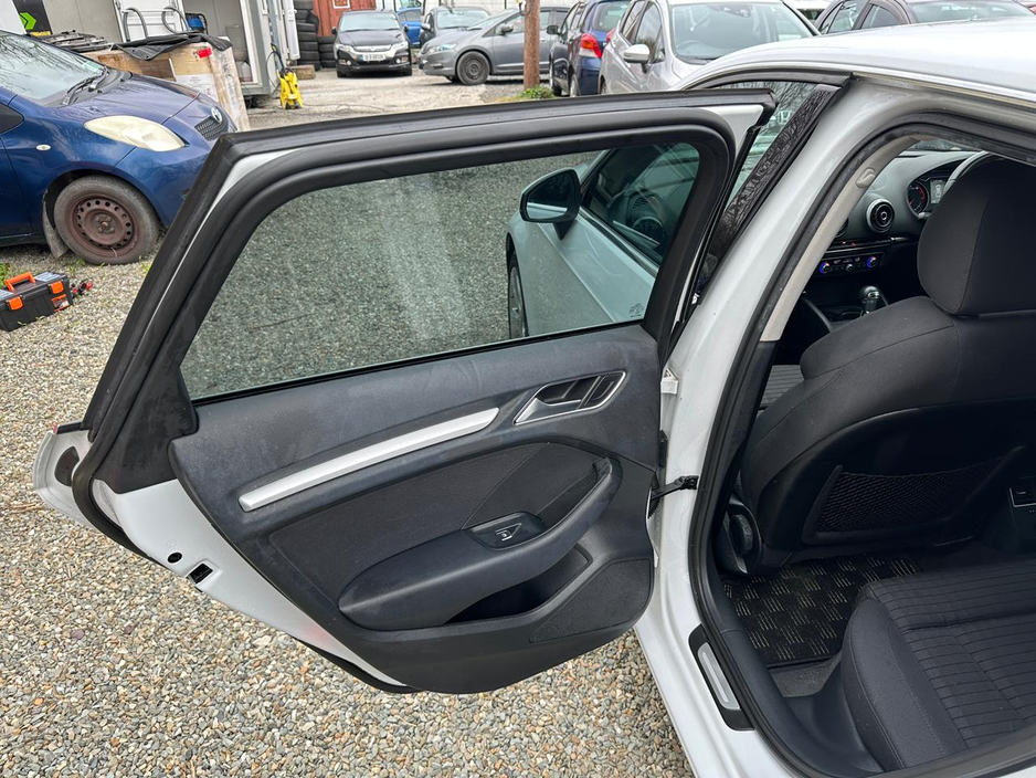 2015 Audi A3 - image 13