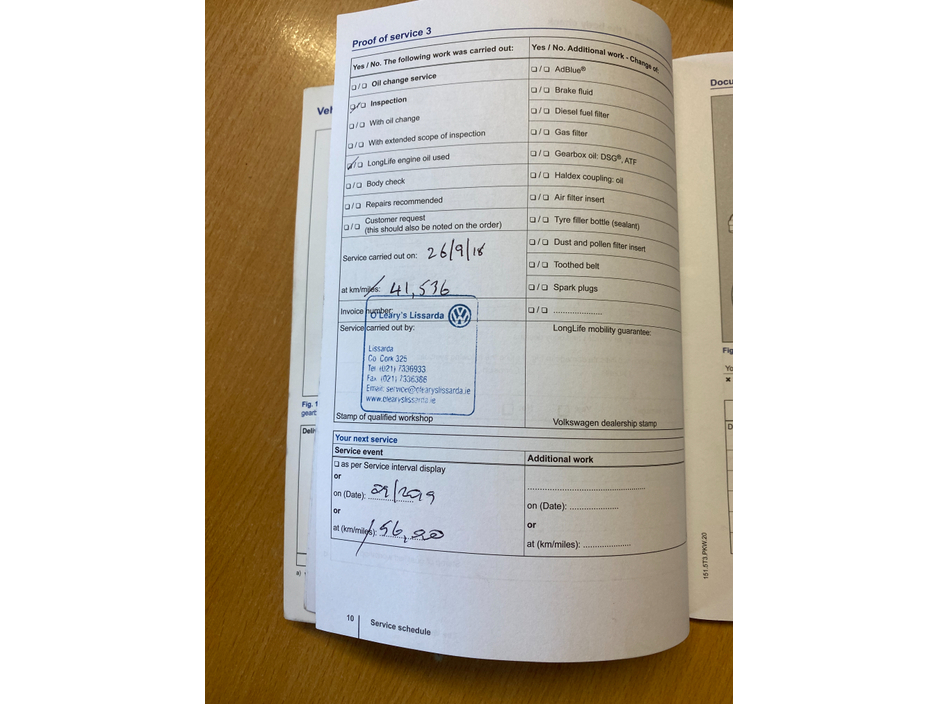 2015 Volkswagen Golf - image 18