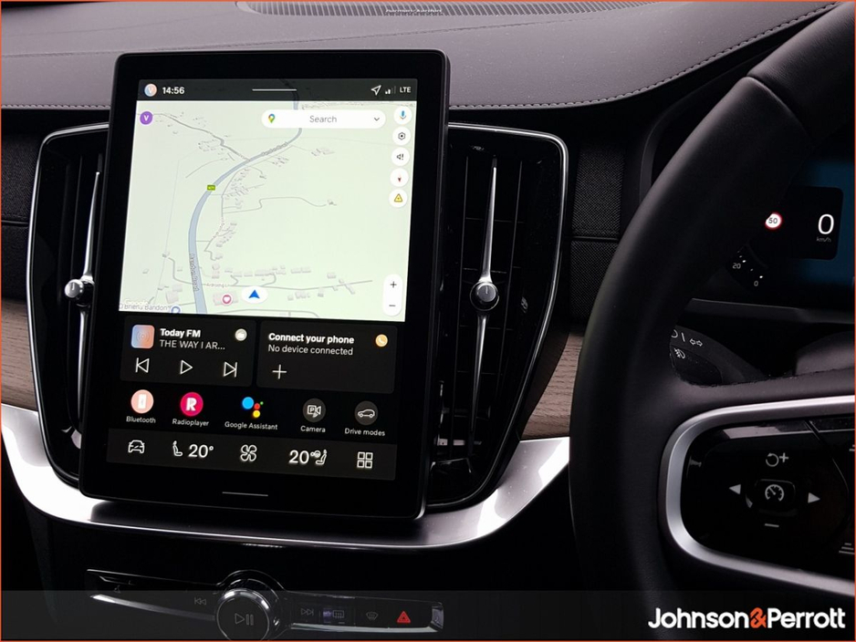 2025 Volvo XC90 - image 17