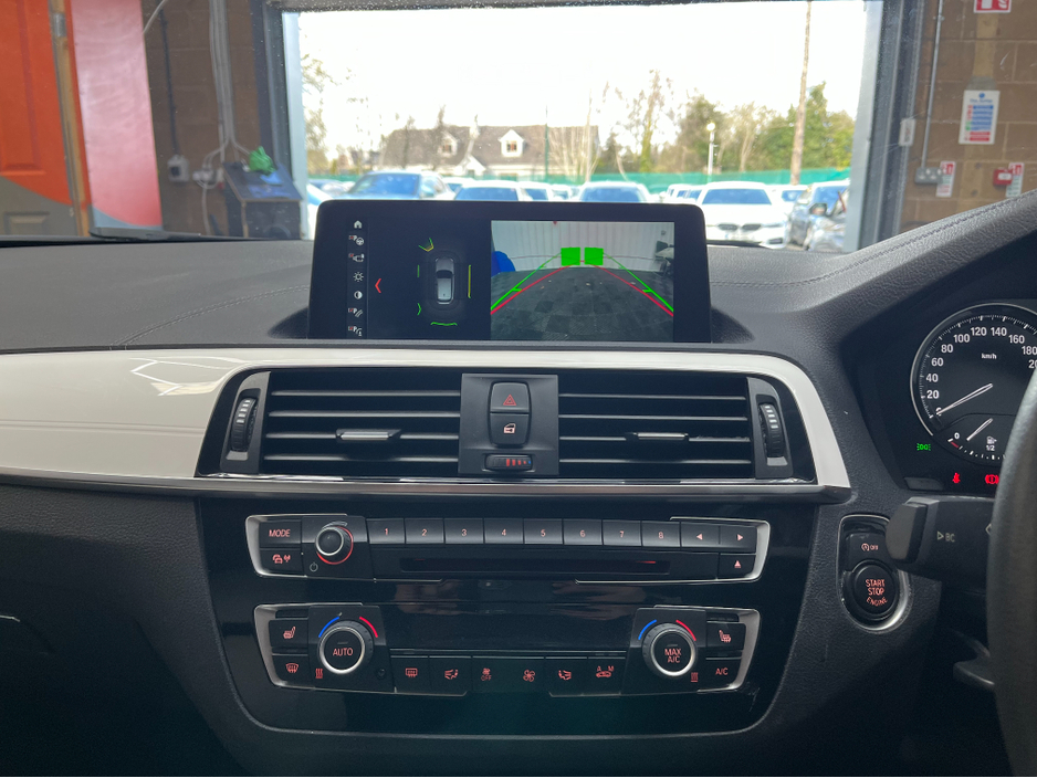 2019 BMW 1 Series - image 16