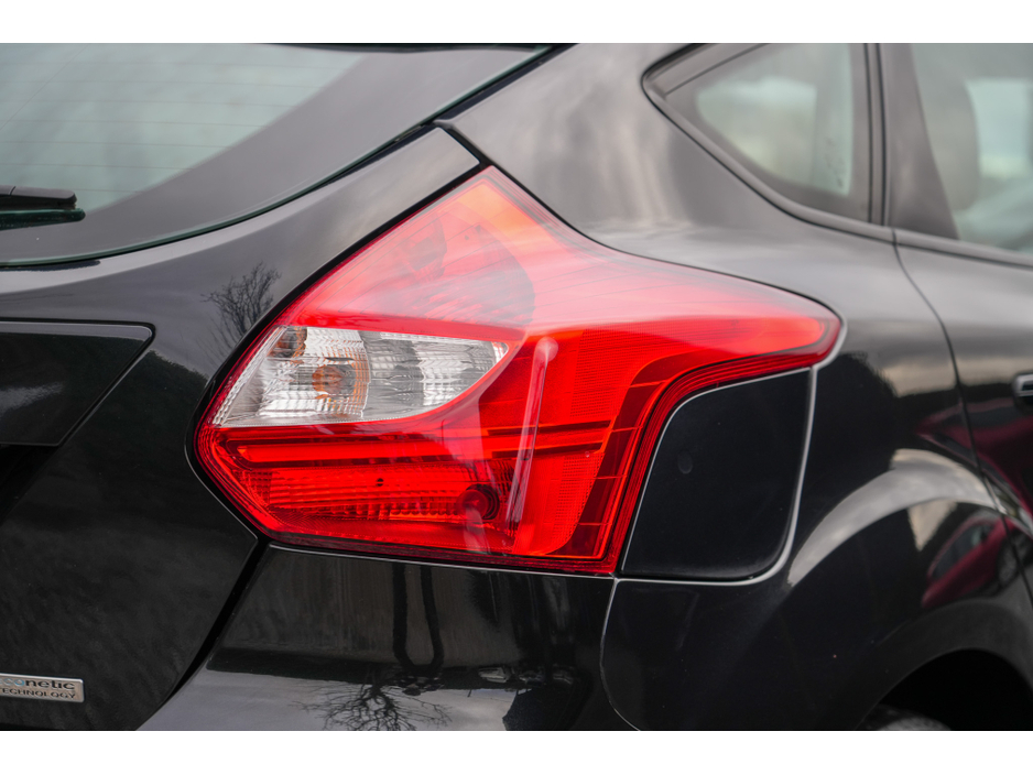 2013 Ford Focus - image 6