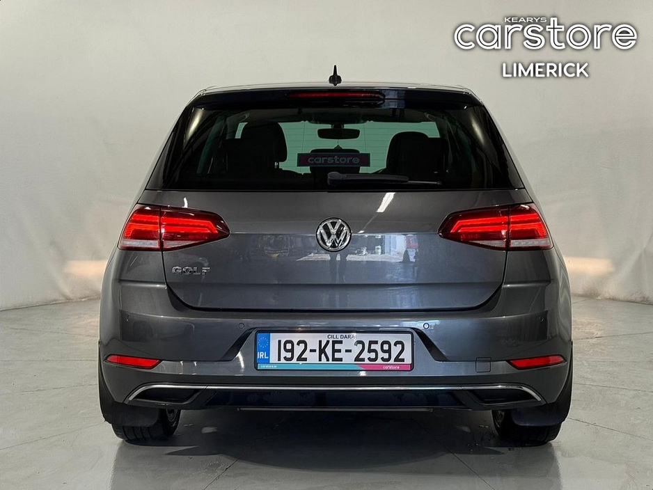 2019 Volkswagen Golf - image 4