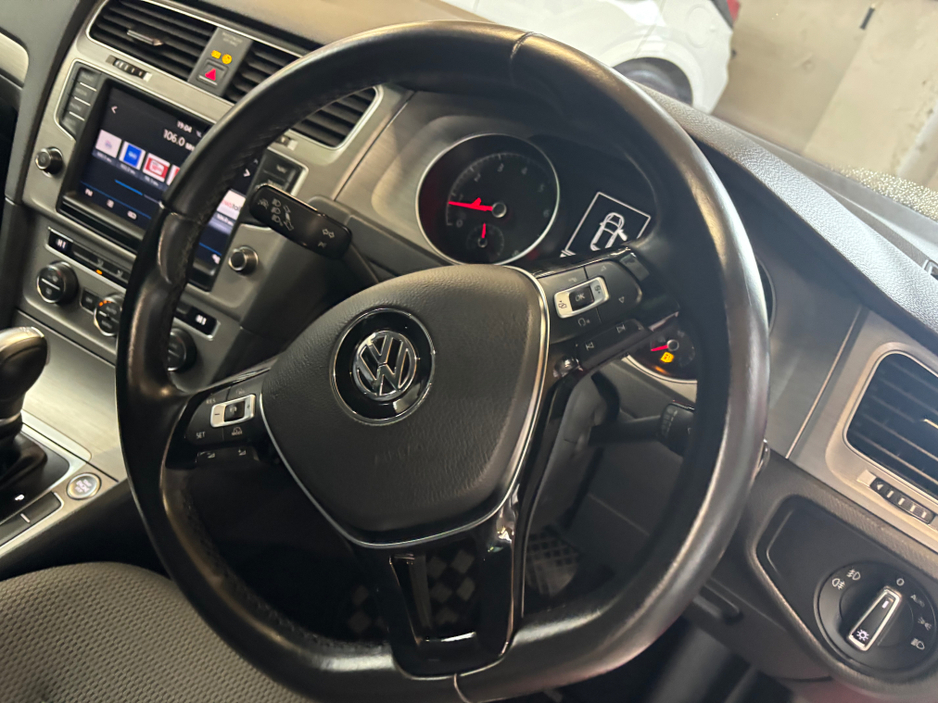 2017 Volkswagen Golf - image 6