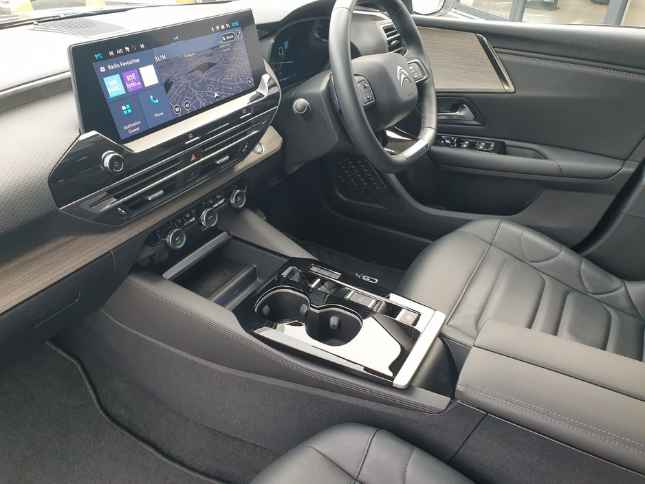 2025 Citroen C5X "Plus Model" Petrol Puretech (130ps) Automatic €34,995