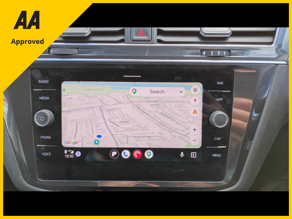 2022 Volkswagen Tiguan - image 24