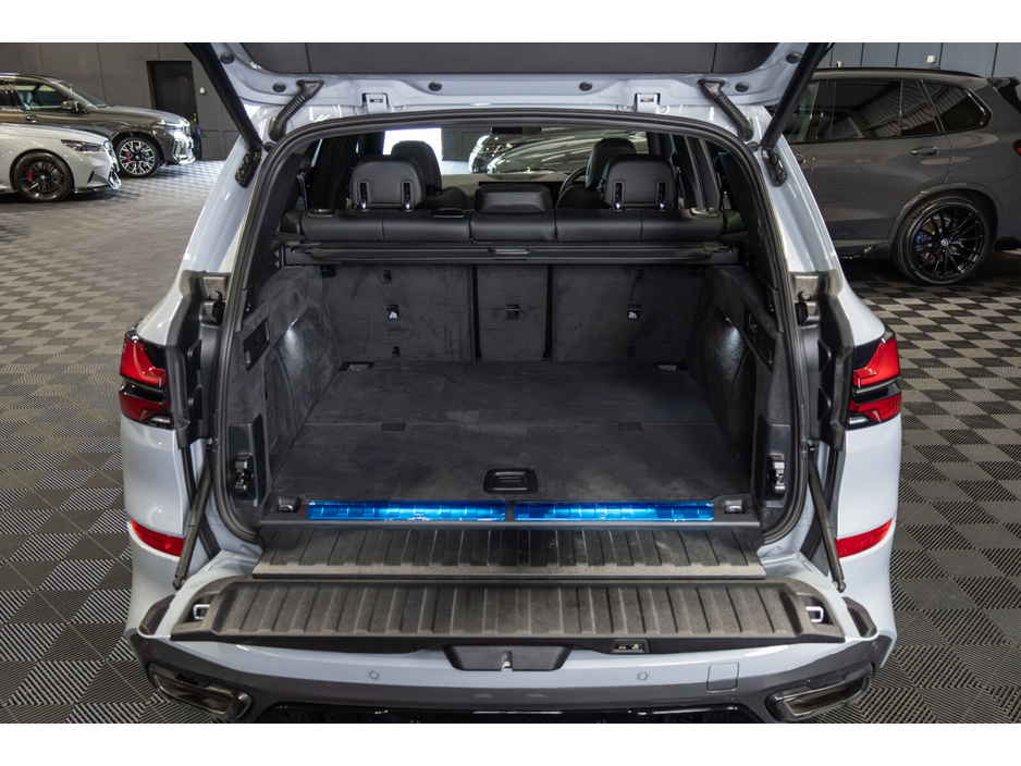 2025 BMW X5 xDrive50e M Sport €99,950