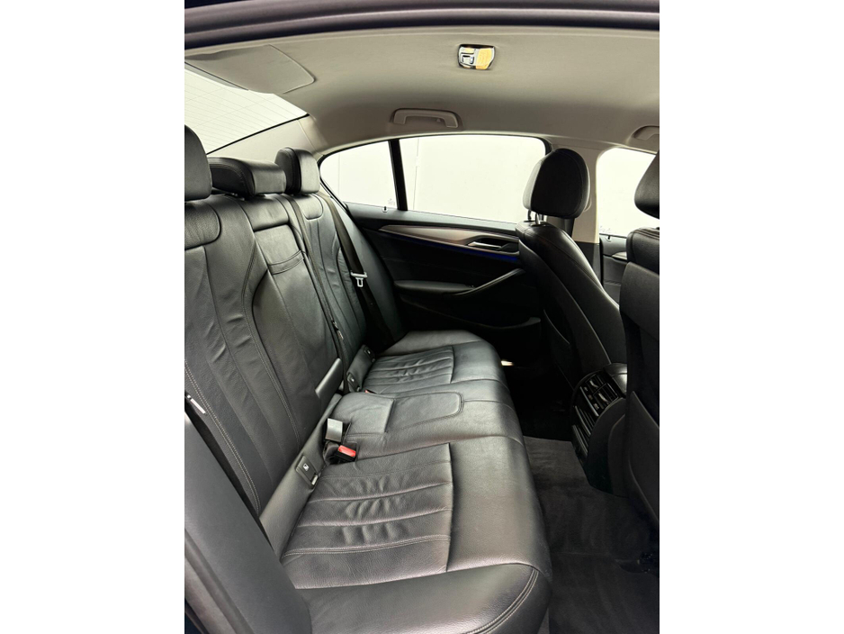 2018 BMW 5 Series 520d SE 18" Auto €15,950