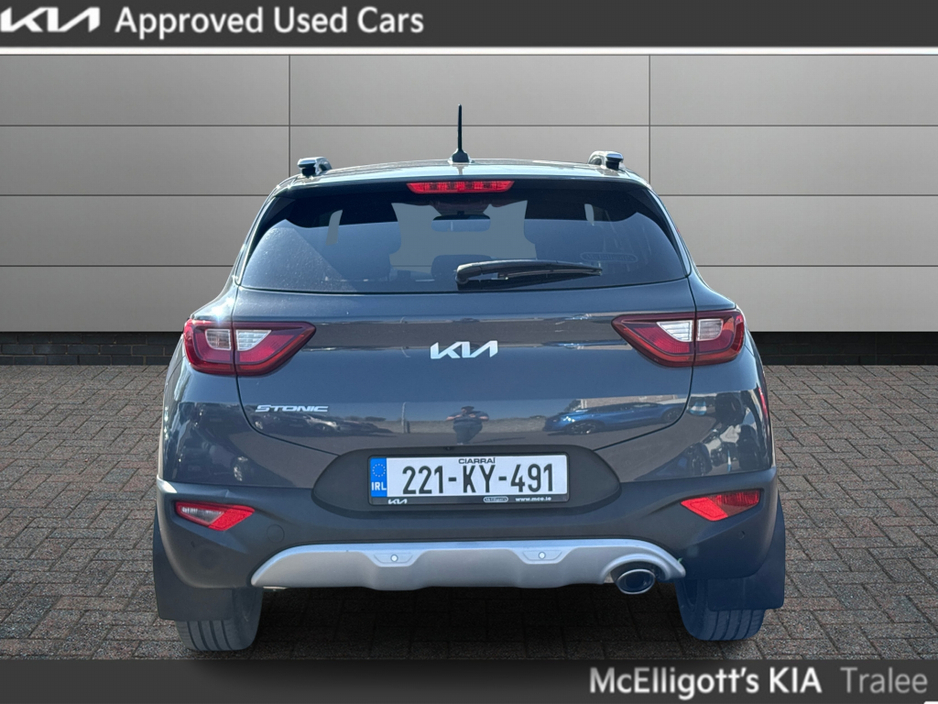 2022 Kia Stonic - image 8