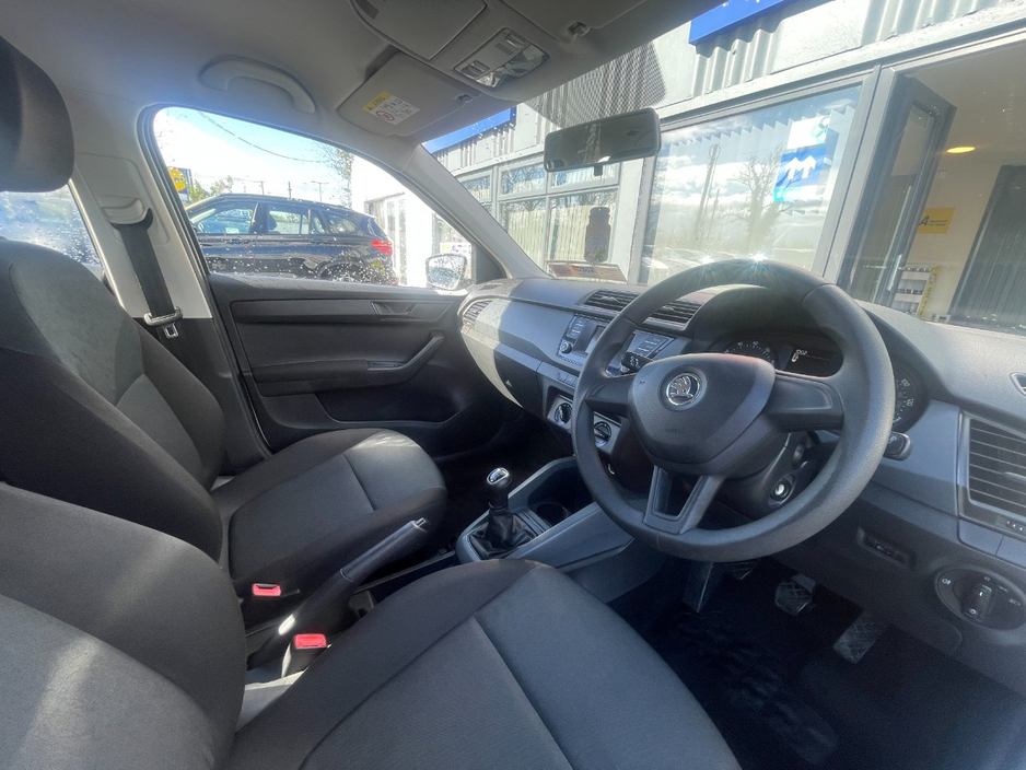 2015 Skoda Fabia - image 6