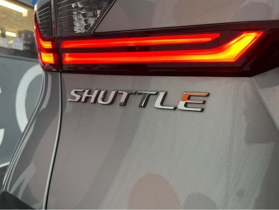 2022 Honda Shuttle - image 7