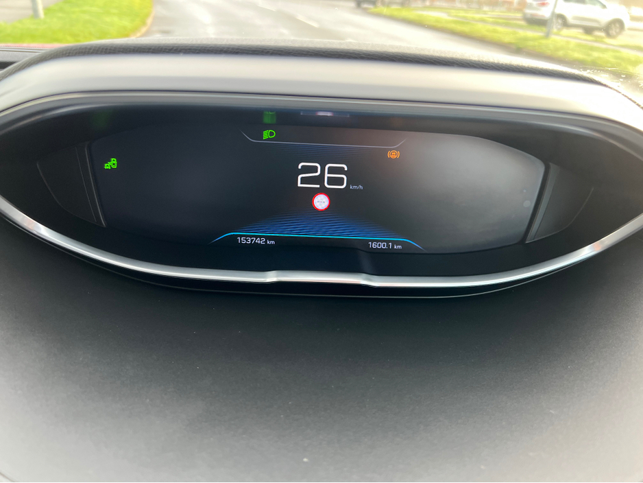 2019 Peugeot 3008 ALLURE 1.5 BLUE HDI 130 6 6.2 4DR €17,900