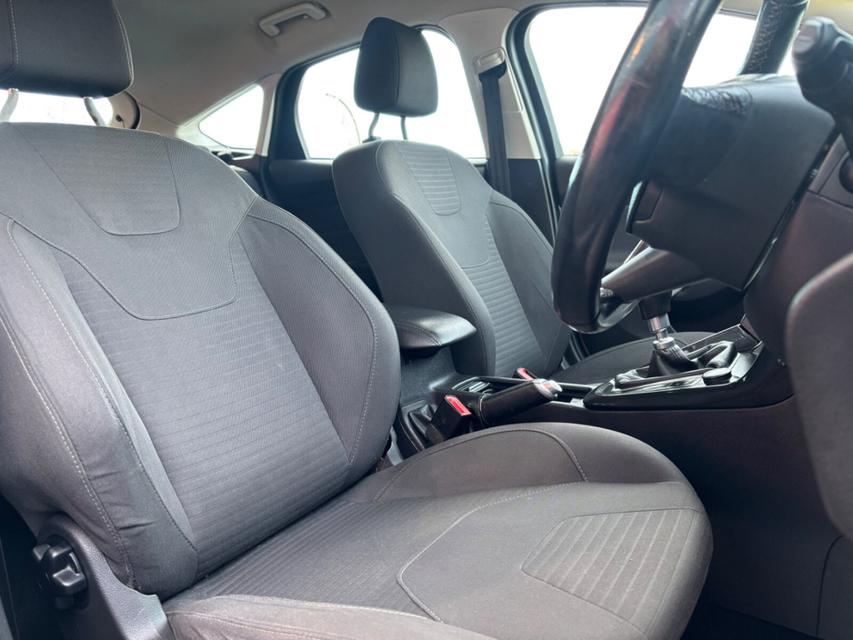 2015 Ford Focus 1.6 TDCi 95PS Titanium €8,950