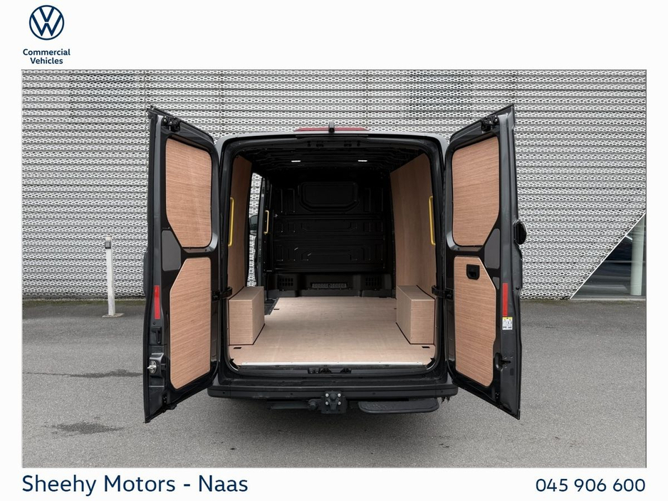 2026 Volkswagen Crafter HIGHLINE 30 MWB 140HP M6F €38,995