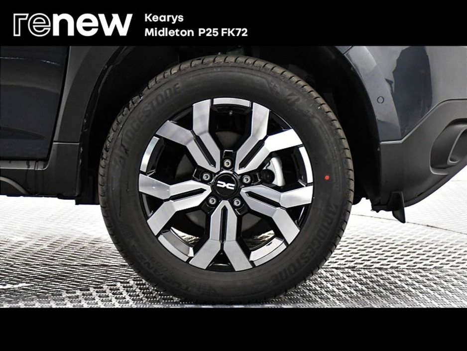 2024 Dacia Duster - image 9